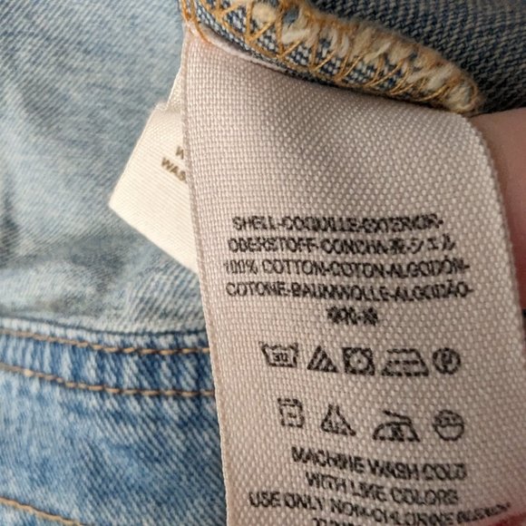 Free People Flower Embroidered Cropped Light Wash Jean Jacket Denim size 0 Daisy - Picture 6 of 9